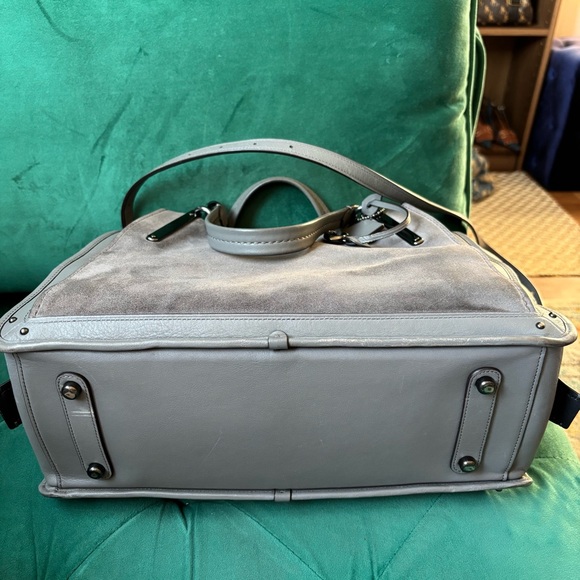 SOLD💖 Coach Dreamer 36 Suede Satchel - Picture 7 of 12